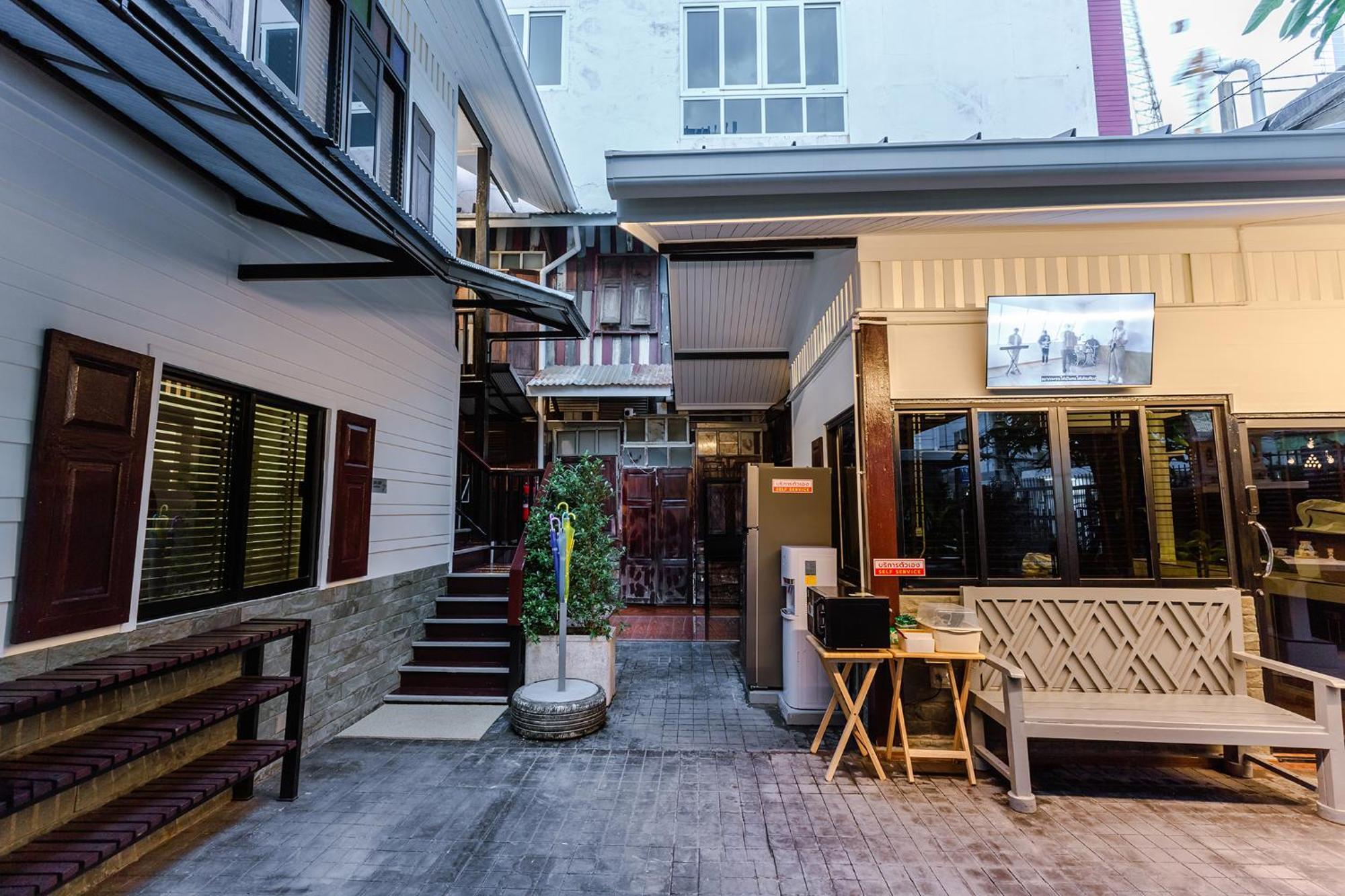 Diff Hostel Бангкок Екстер'єр фото