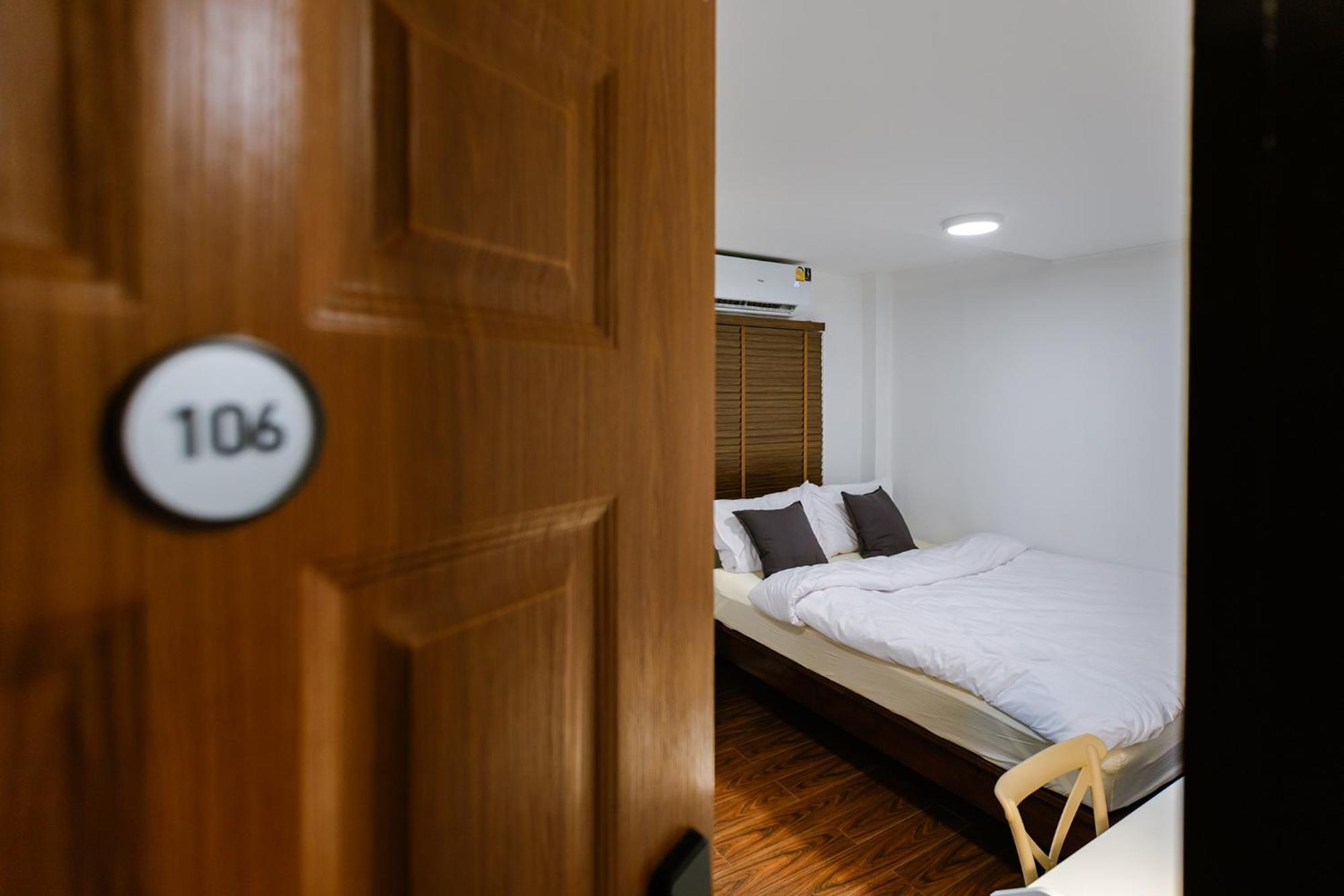 Diff Hostel Бангкок Екстер'єр фото